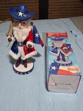 "Lonestar Santa" nutcracker 15" Texas-themed clothing, a cowboy hat, TX Flag NIB